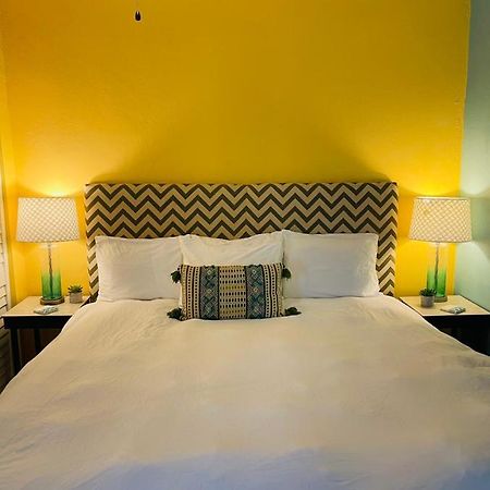Crown Lotus Apartment คริสเตียนสเต็ด ภายนอก รูปภาพ