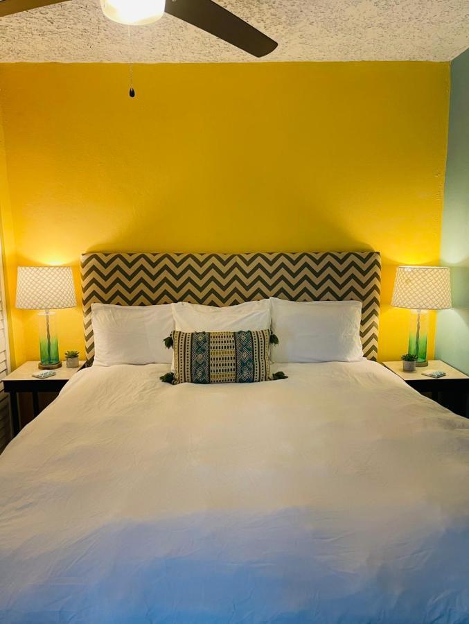 Crown Lotus Apartment คริสเตียนสเต็ด ภายนอก รูปภาพ